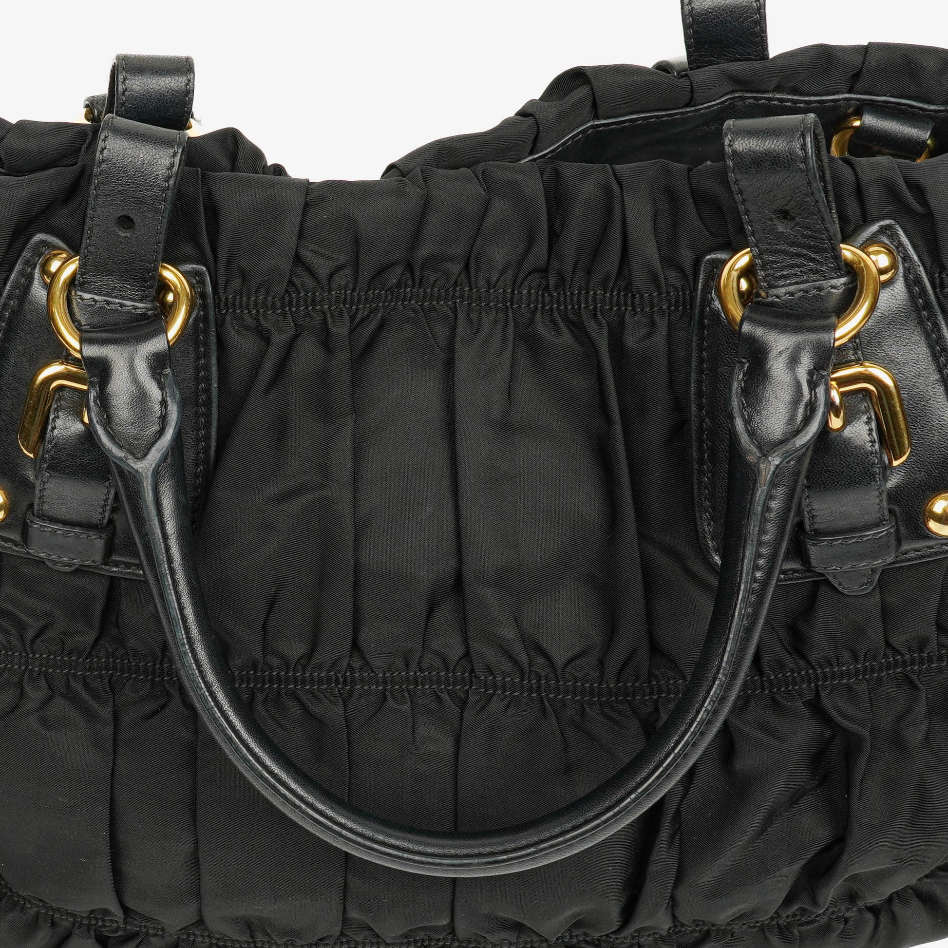Prada Tessuto Gaufre Tasche aus schwarzem Nylon