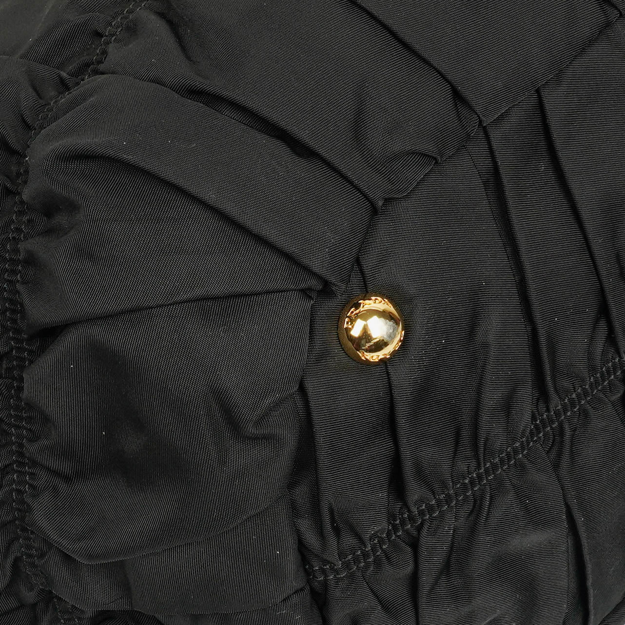 Prada Tessuto Gaufre Tasche aus schwarzem Nylon