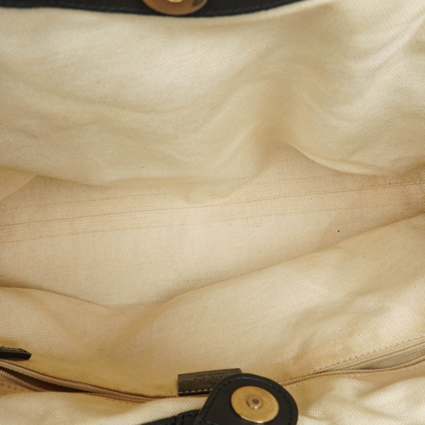 Gucci Sukey Schulter-Hobo-Tasche aus Monogram Canvas