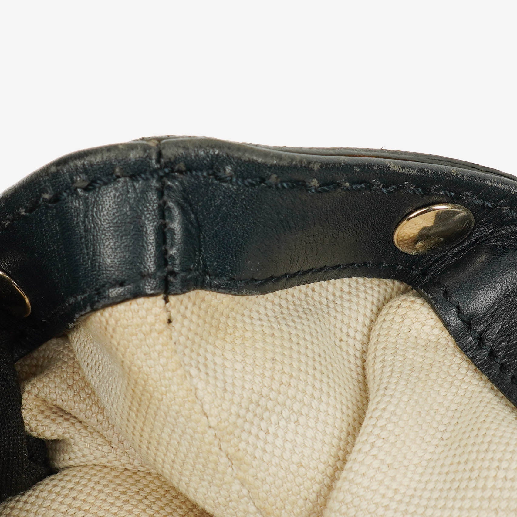 Gucci Sukey Schulter-Hobo-Tasche aus Monogram Canvas