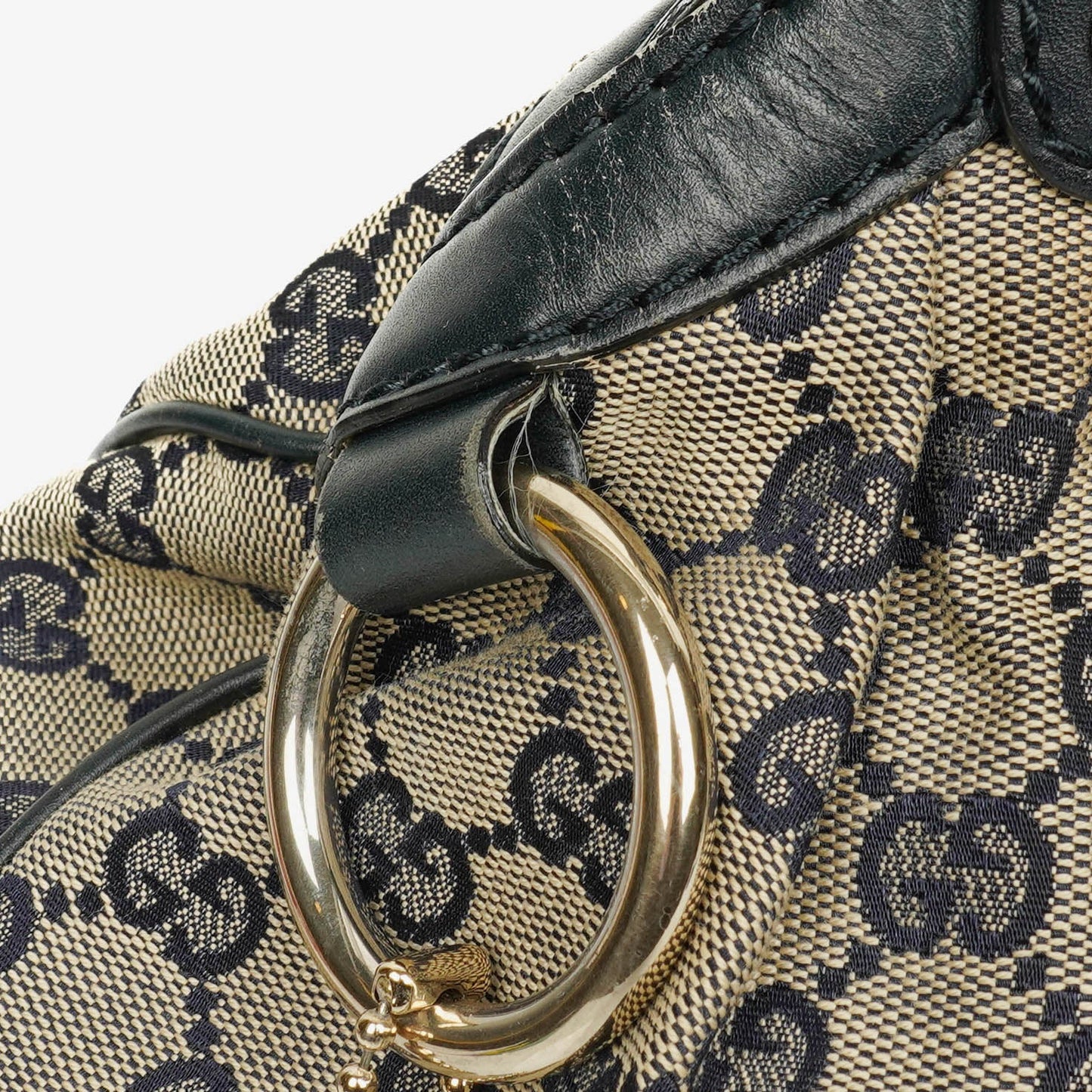 Gucci Sukey Schulter-Hobo-Tasche aus Monogram Canvas