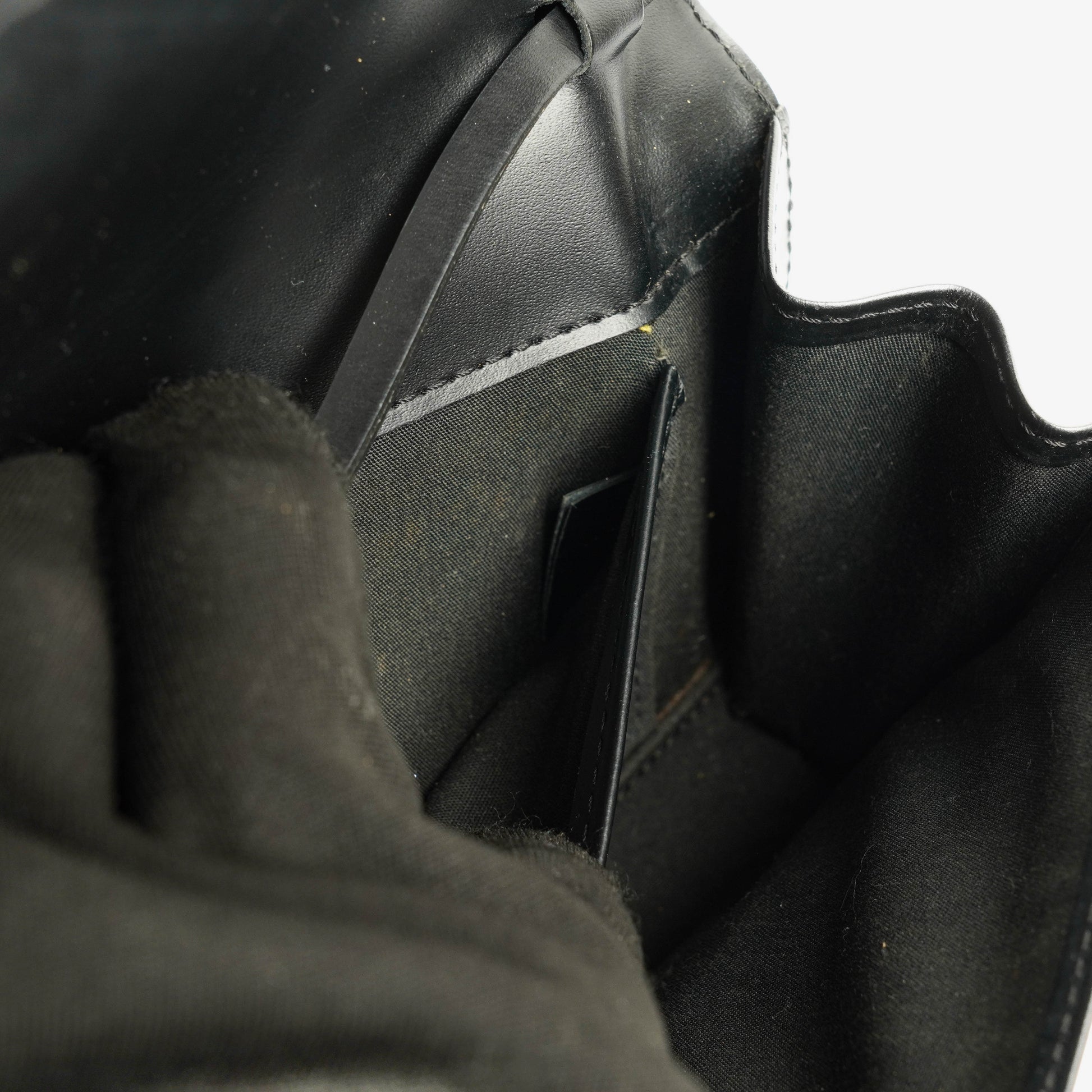 Louis Vuitton Honfleur Tasche aus schwarzem Epi-Leder