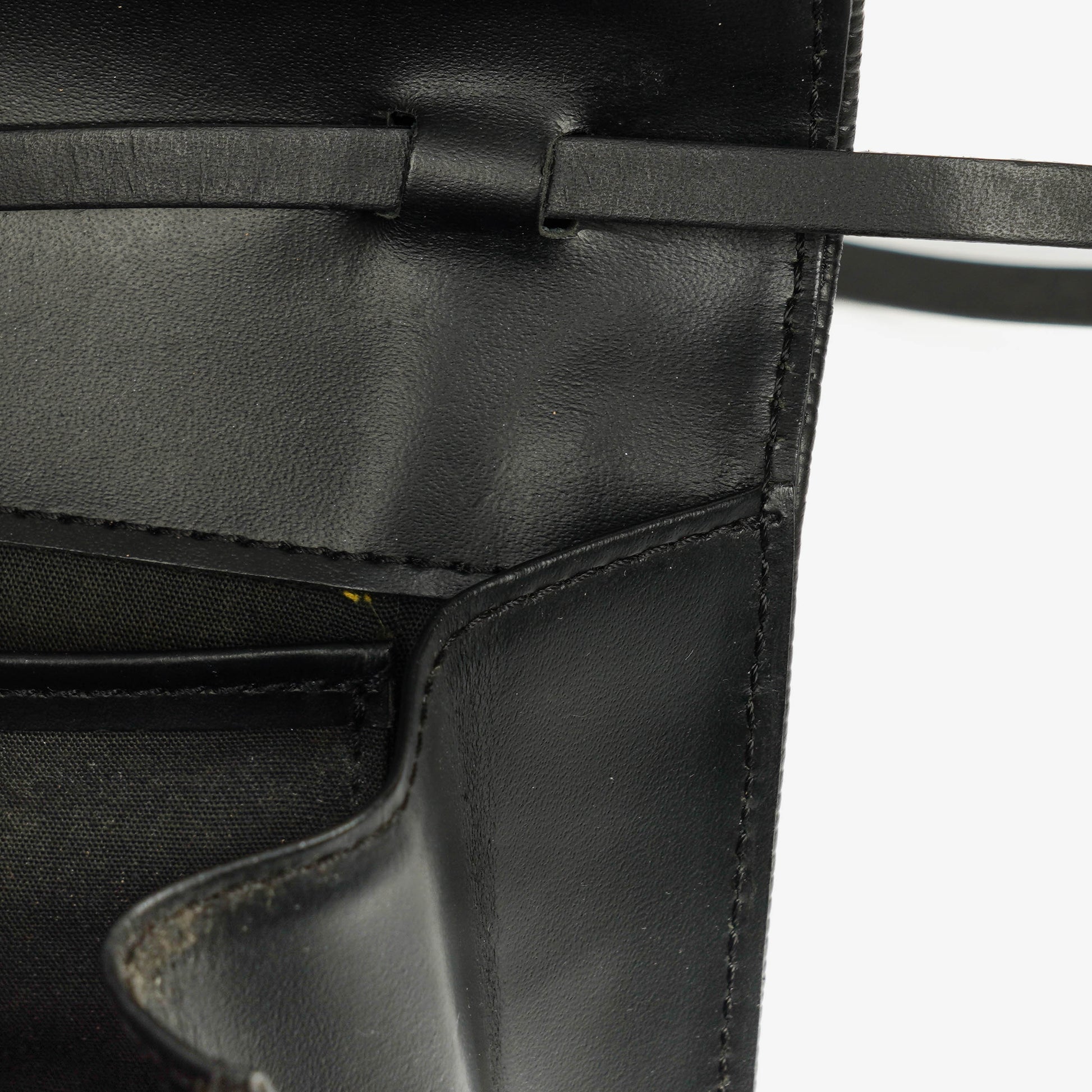 Louis Vuitton Honfleur Tasche aus schwarzem Epi-Leder
