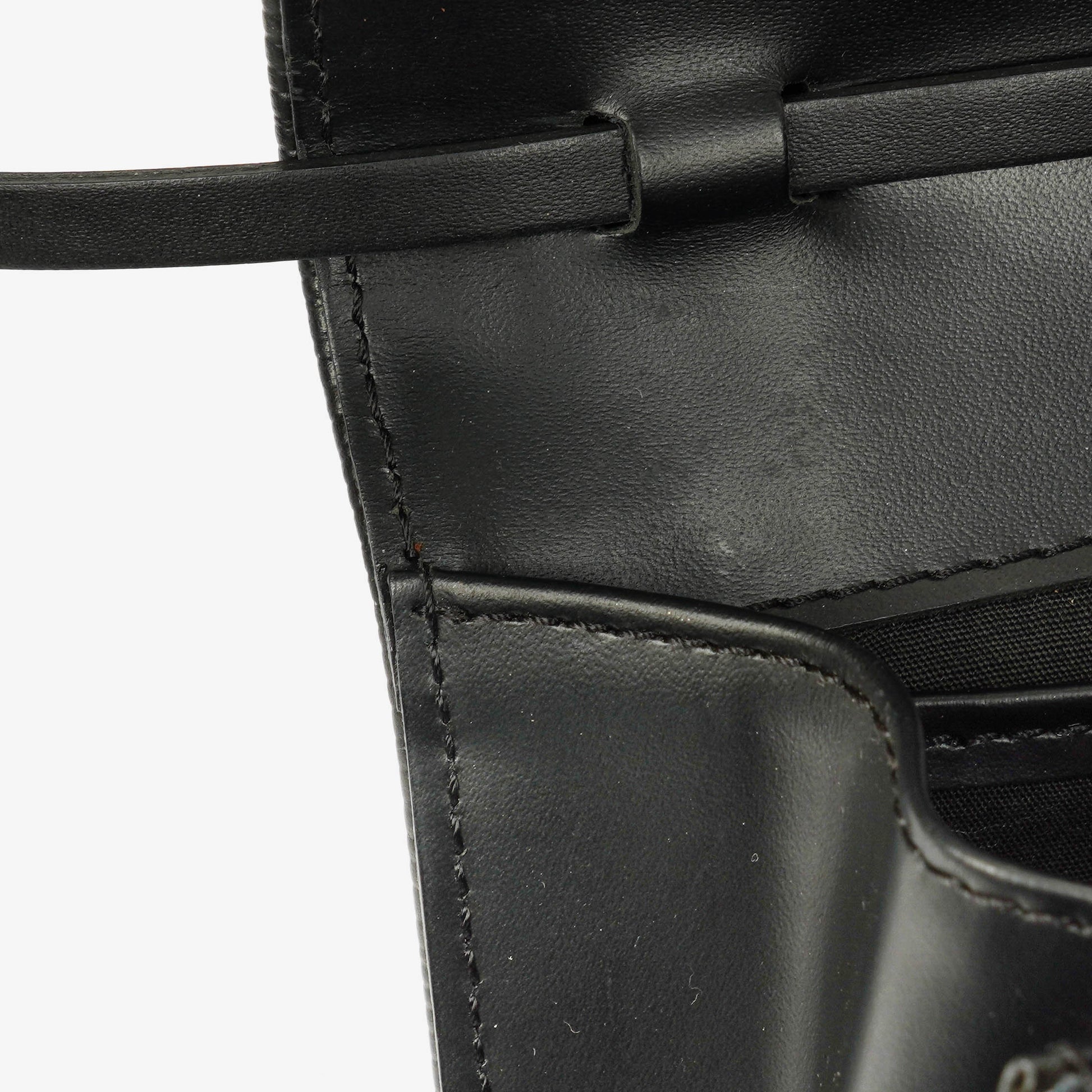 Louis Vuitton Honfleur Tasche aus schwarzem Epi-Leder