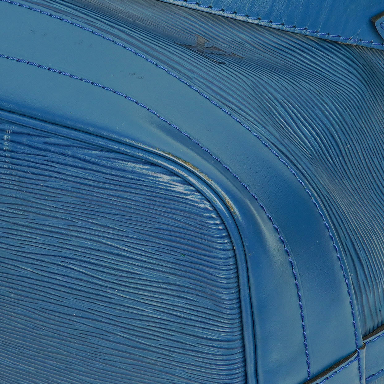 Louis Vuitton Noe Grande GM Schultertasche aus blauem Epi Leder