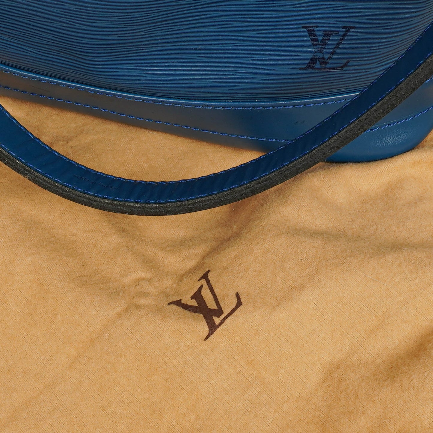 Louis Vuitton Noe Grande GM Schultertasche aus blauem Epi Leder