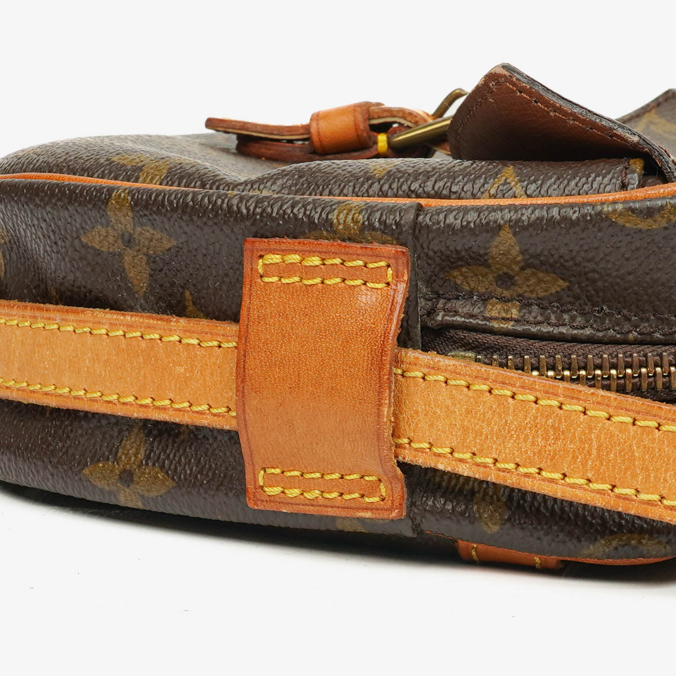 Louis Vuitton Jeune Fille PM Crossbody-Tasche aus Monogram Canvas