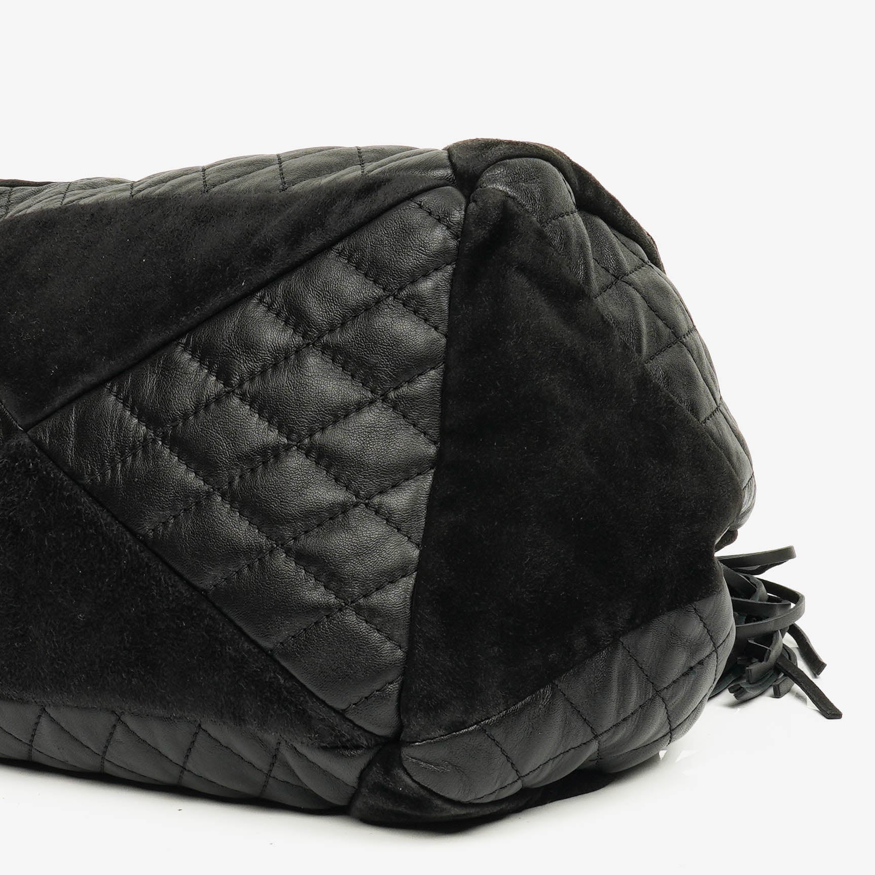 Chanel Patchwork Beuteltasche aus Leder und Wildleder