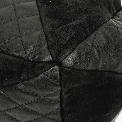 Chanel Patchwork Beuteltasche aus Leder und Wildleder