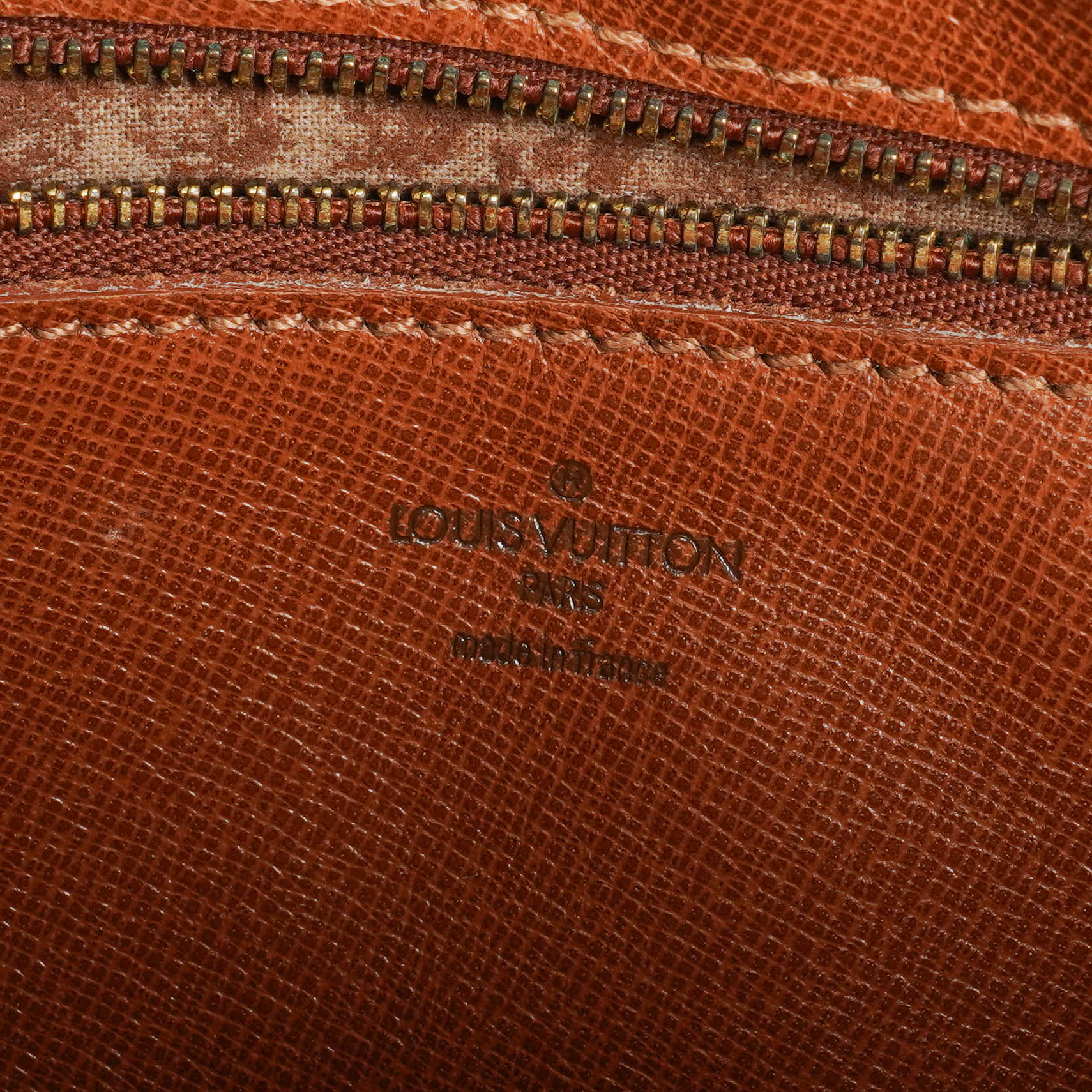 Louis Vuitton Trocadero 23 aus Monogram Canvas