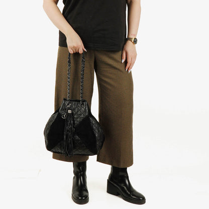 Chanel Patchwork Beuteltasche aus Leder und Wildleder