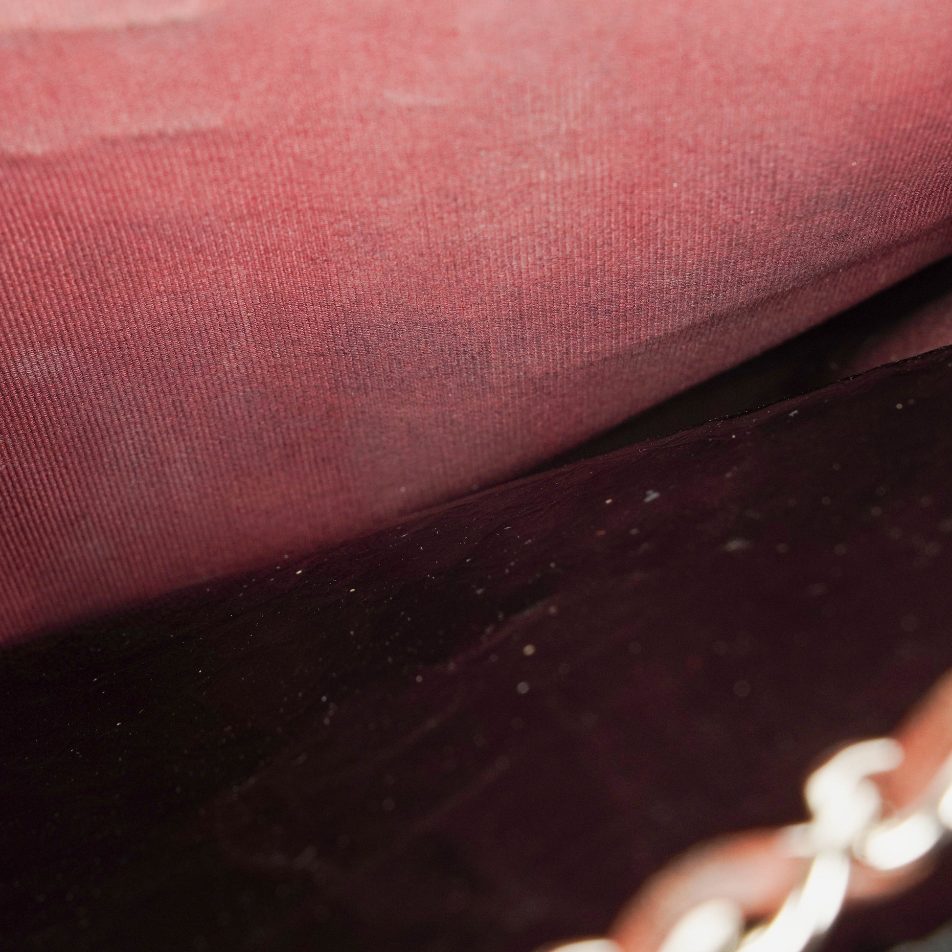 Chanel Chocolate Bar gesteppte Tote aus Lackleder