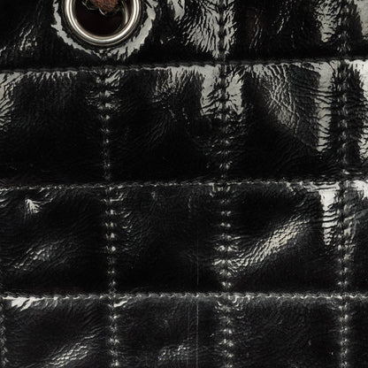 Chanel Chocolate Bar gesteppte Tote aus Lackleder