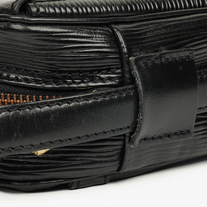 Louis Vuitton Jeune Fille MM Crossbody-Tasche aus schwarzem Epi Leder