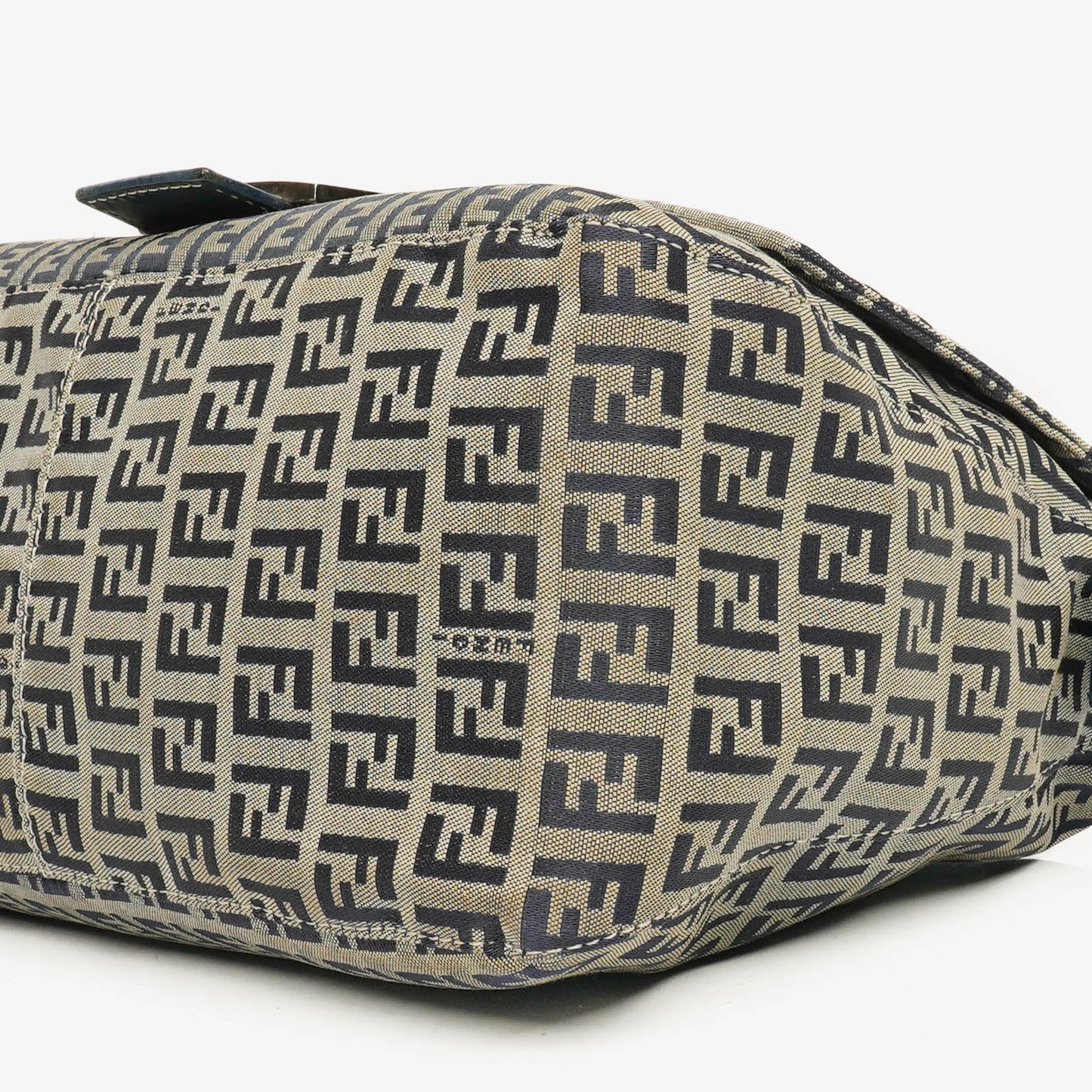 Fendi Mamma Baguette Schultertasche