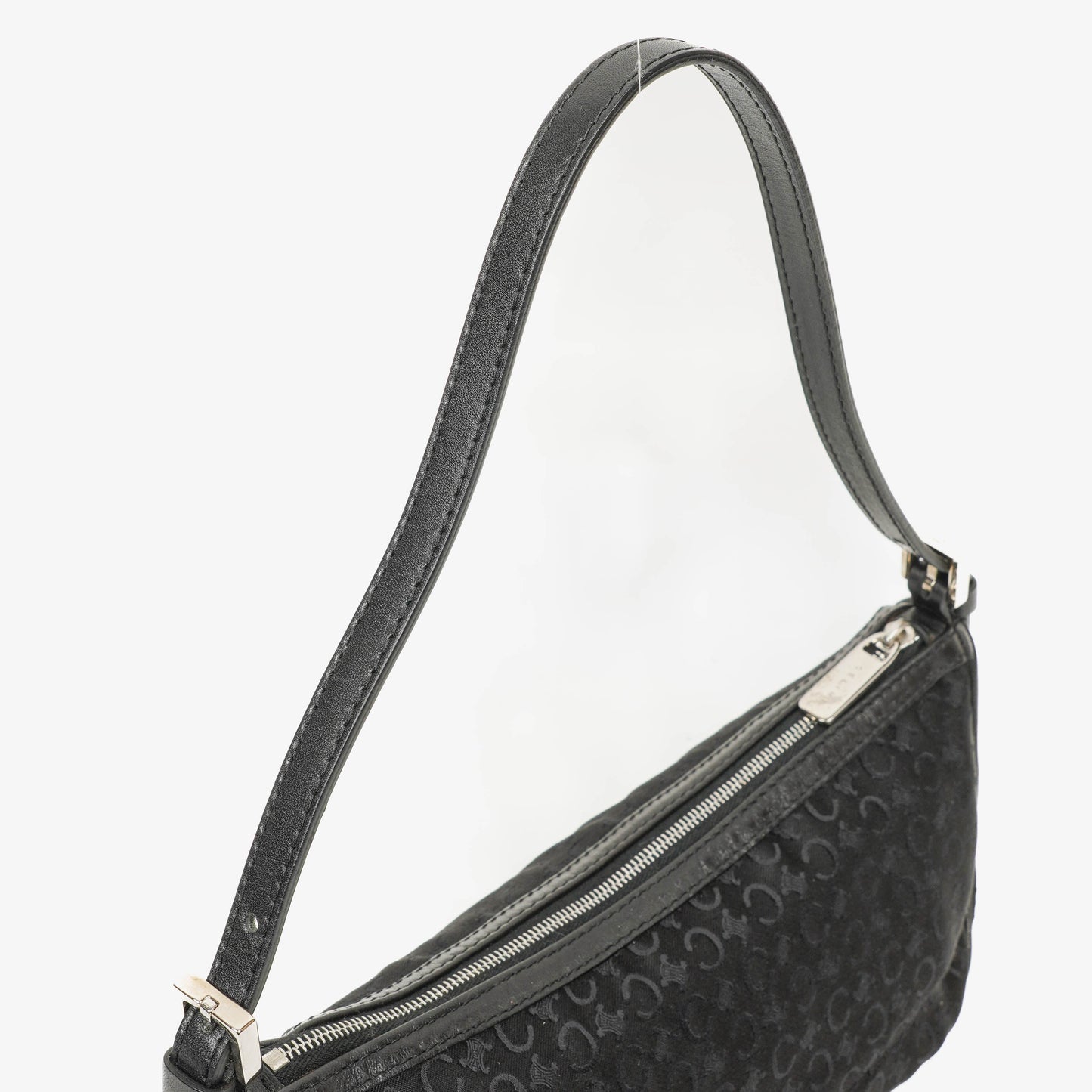 Celine C Macadam Schultertasche aus schwarzem Satin