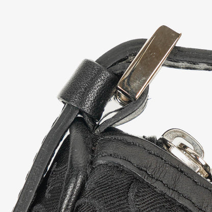 Celine C Macadam Schultertasche aus schwarzem Satin