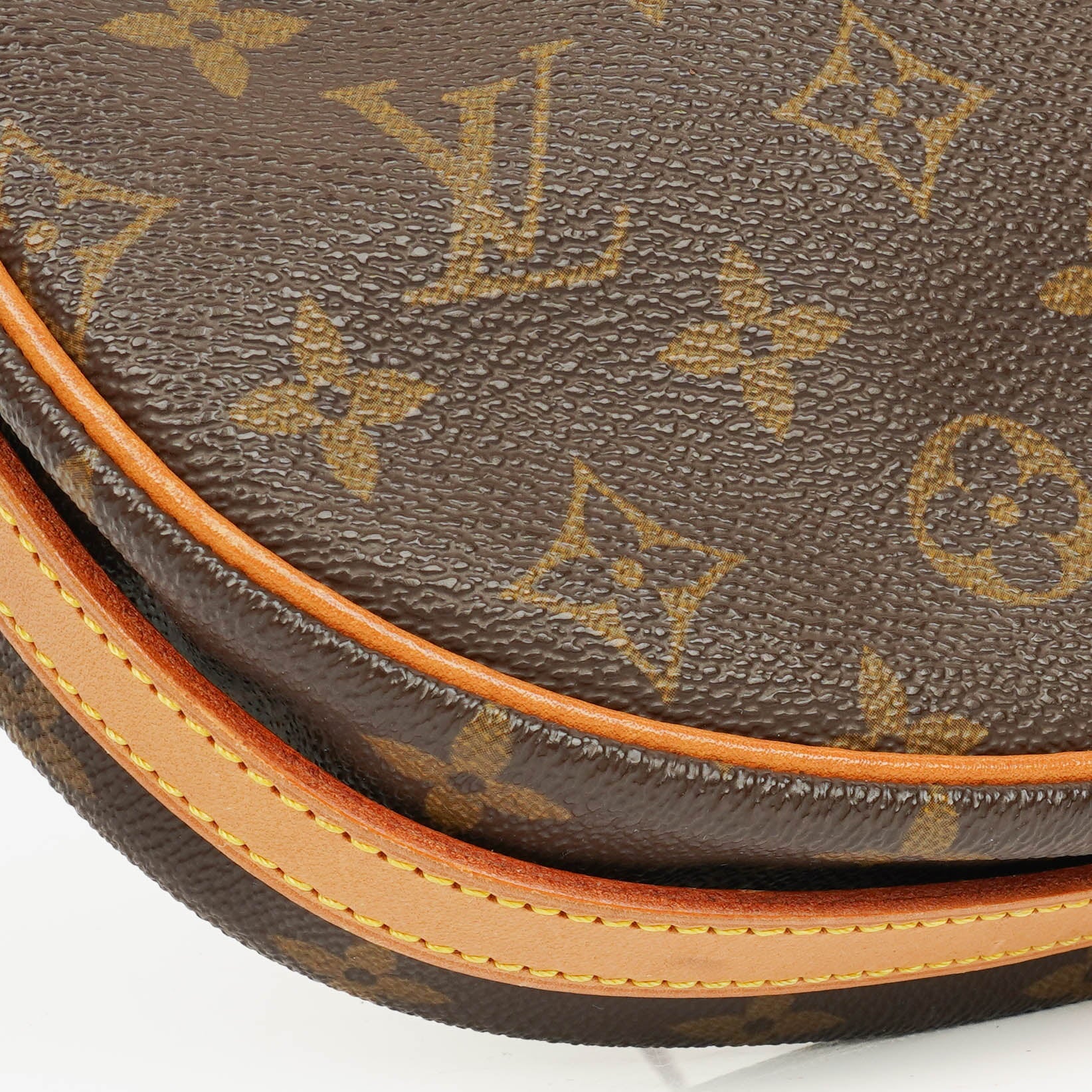 Louis Vuitton Jeune Fille MM Umhängetasche aus Monogram Canvas