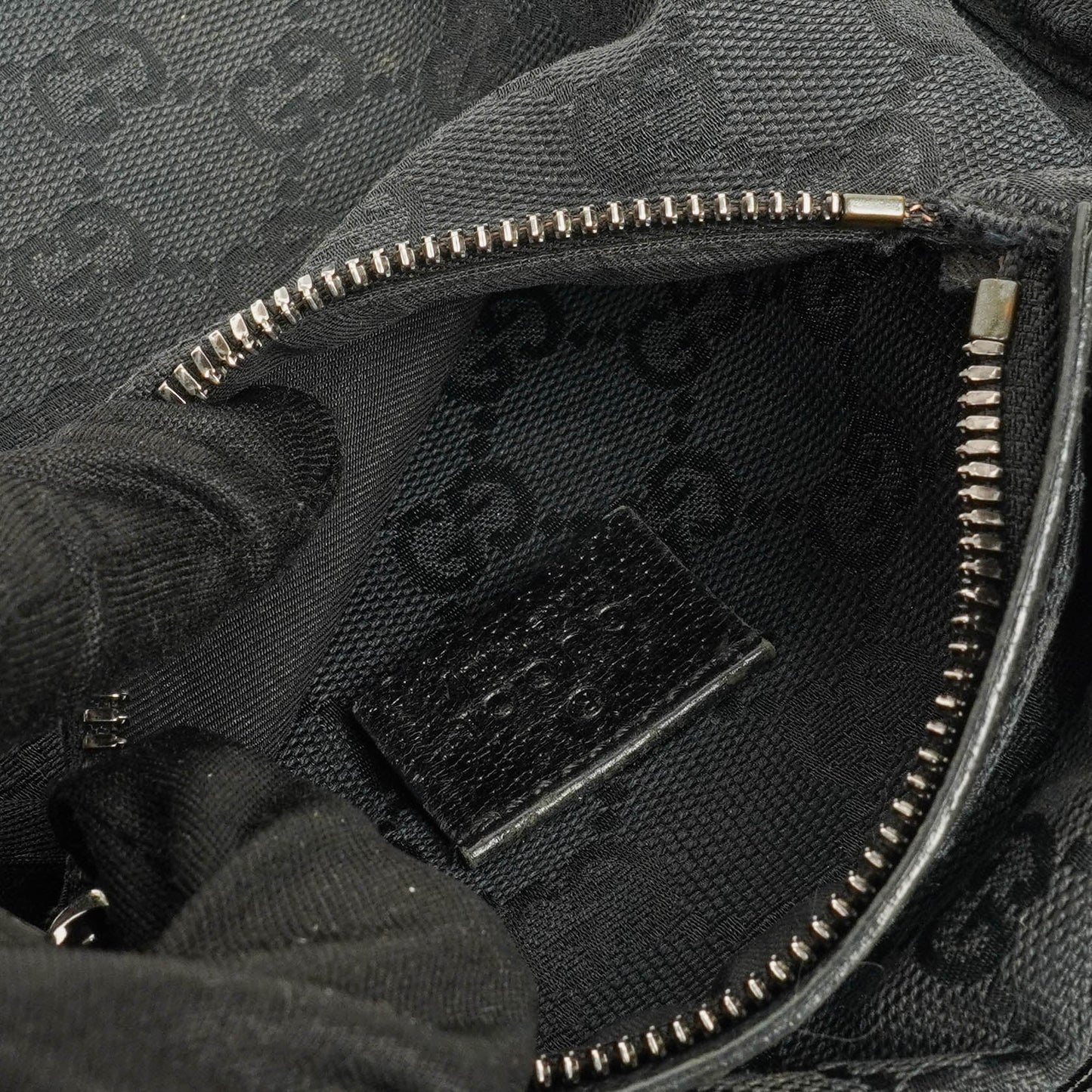 Gucci GG Monogram Canvas Gürteltasche