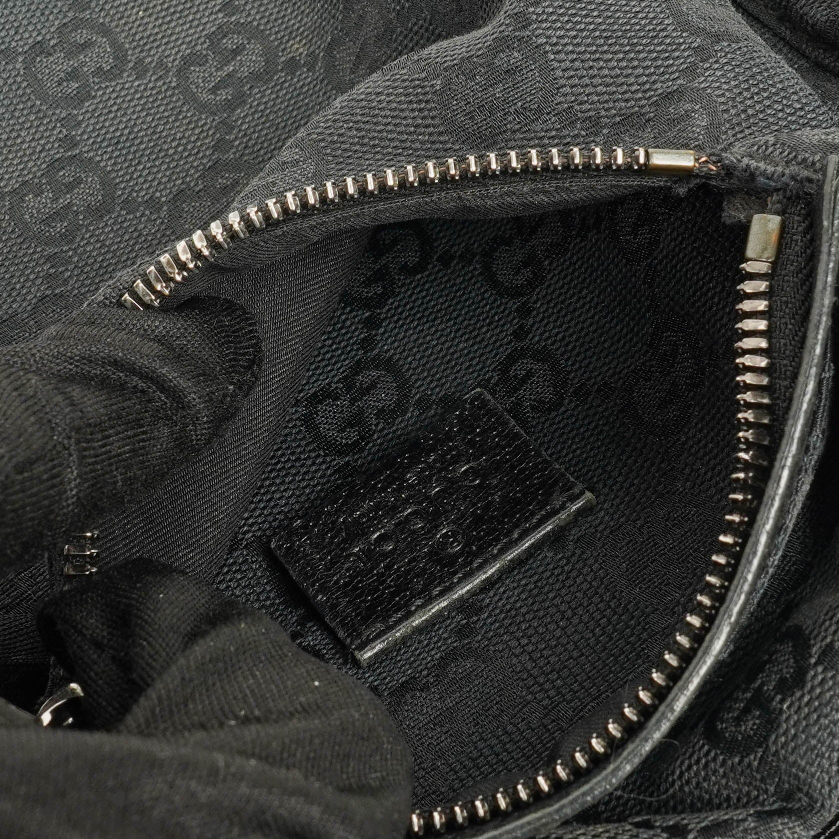 Gucci GG Monogram Canvas Gürteltasche