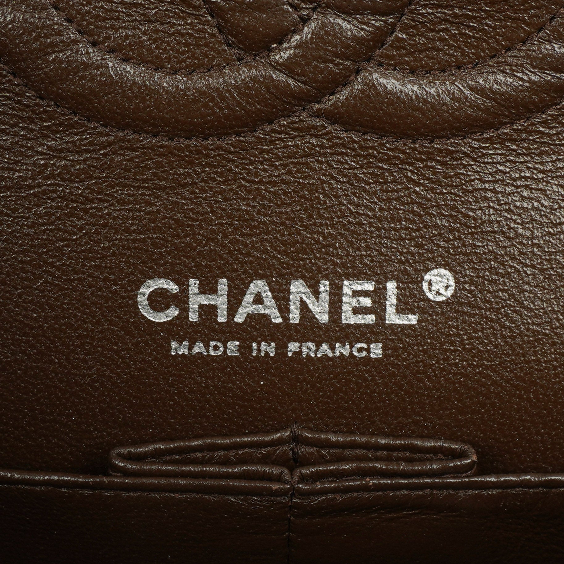 Chanel Vintage Medium Classic Double Flap Tasche aus braunem Jersey mit versilberten Beschlägen