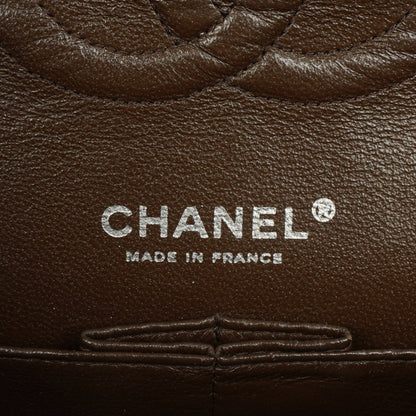 Chanel Vintage Medium Classic Double Flap Tasche aus braunem Jersey mit versilberten Beschlägen