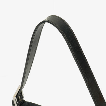 Fendi Mamma Baguette Schultertasche aus schwarzem Neopren