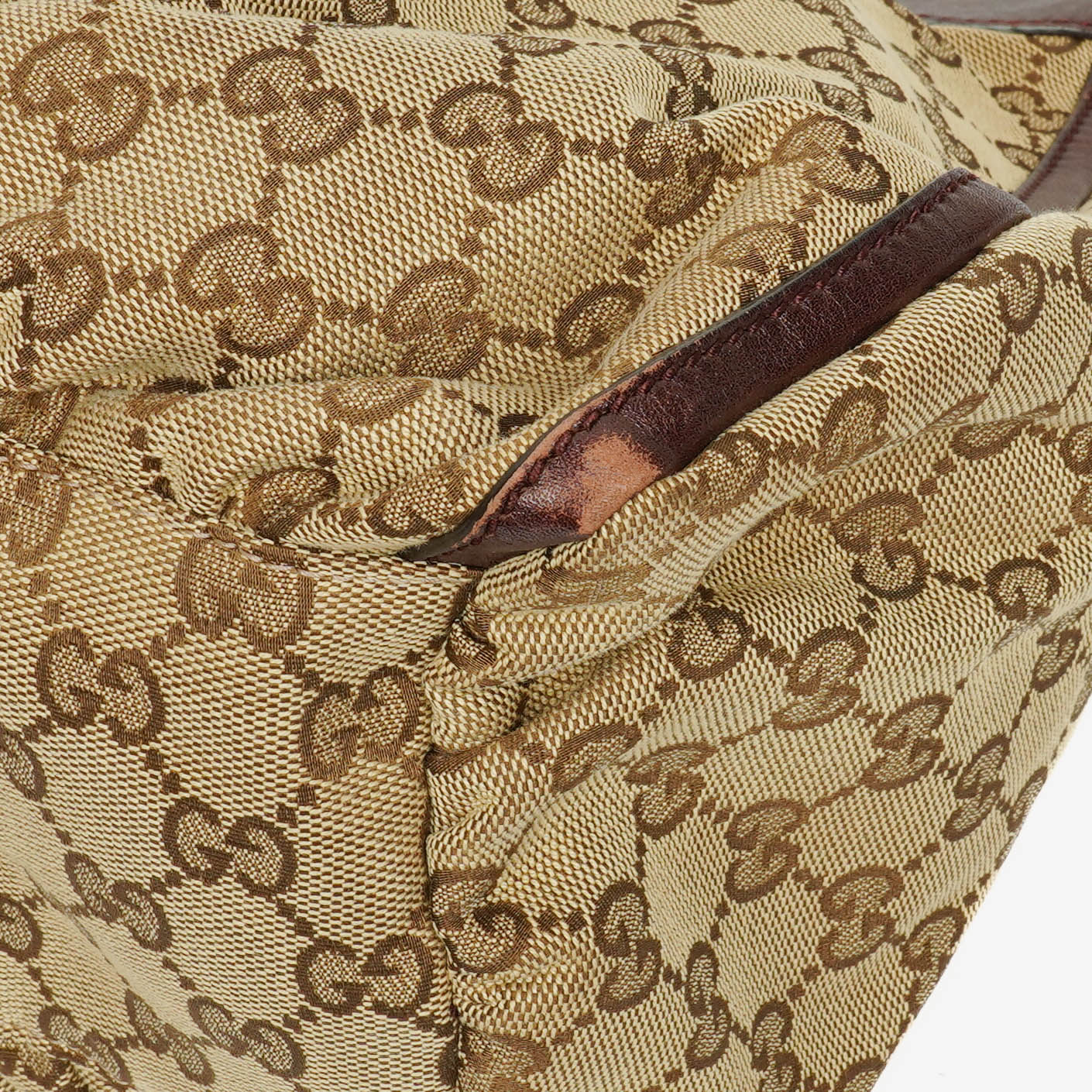 Gucci Abbey D-Ring Hobo Bag aus Monogram Canvas