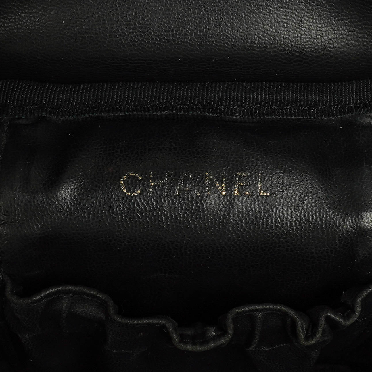 Chanel Vanity Case aus schwarzem Caviar-Leder