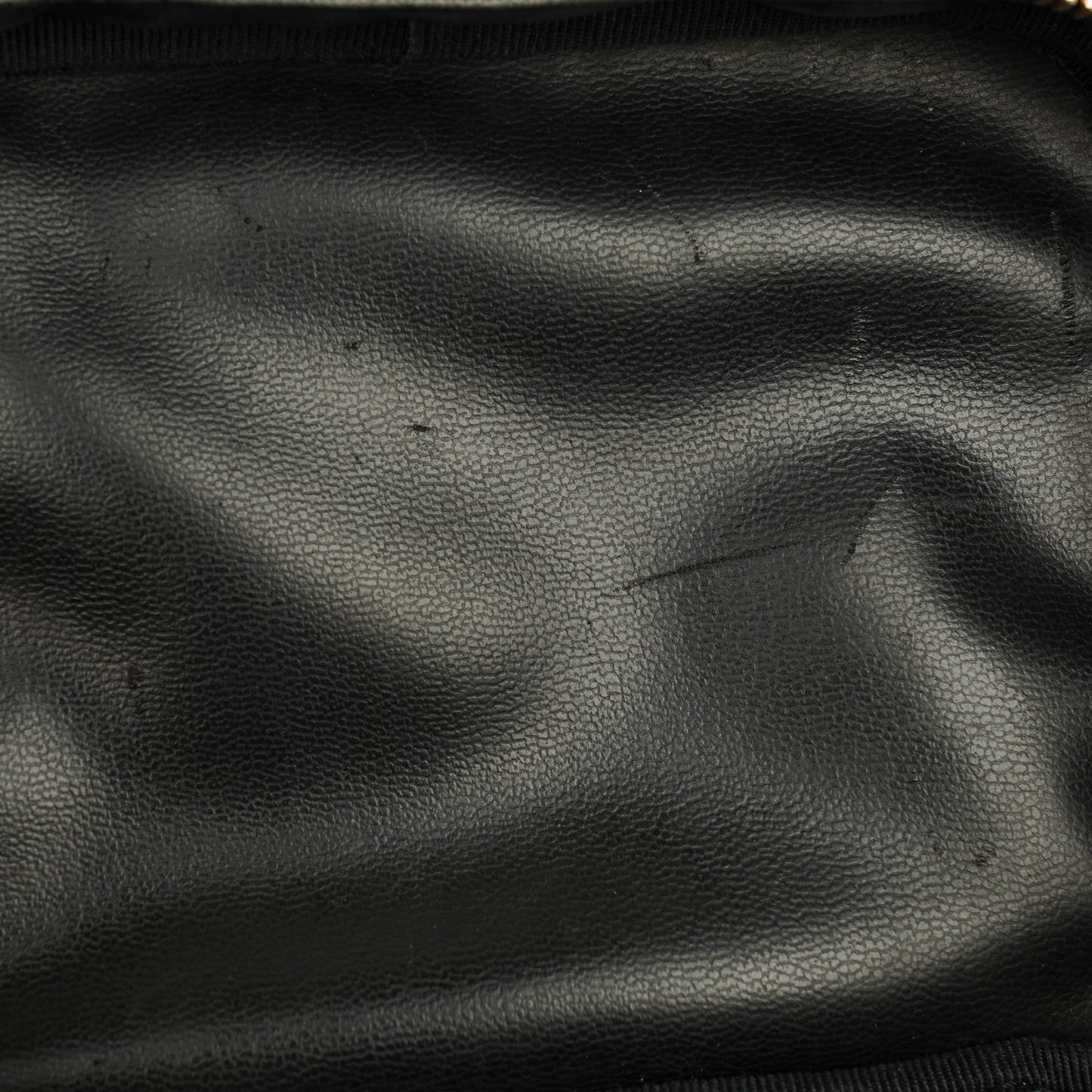 Chanel Vanity Case aus schwarzem Caviar-Leder