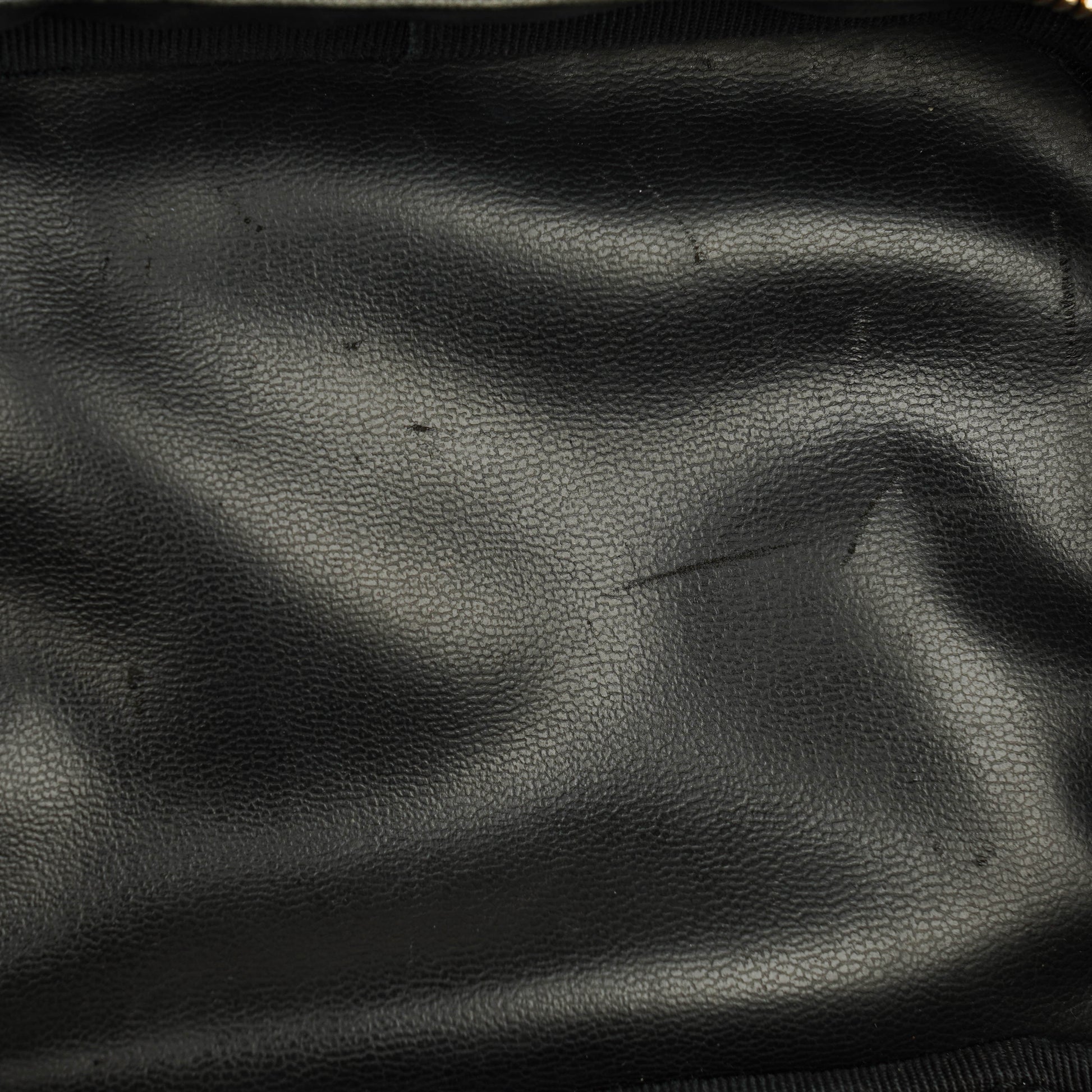 Chanel Vanity Case aus schwarzem Caviar-Leder