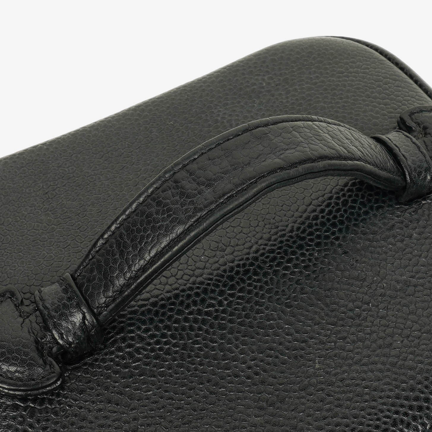 Chanel Vanity Case aus schwarzem Caviar-Leder