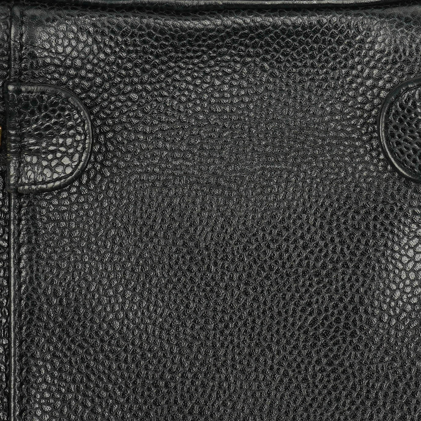 Chanel Vanity Case aus schwarzem Caviar-Leder