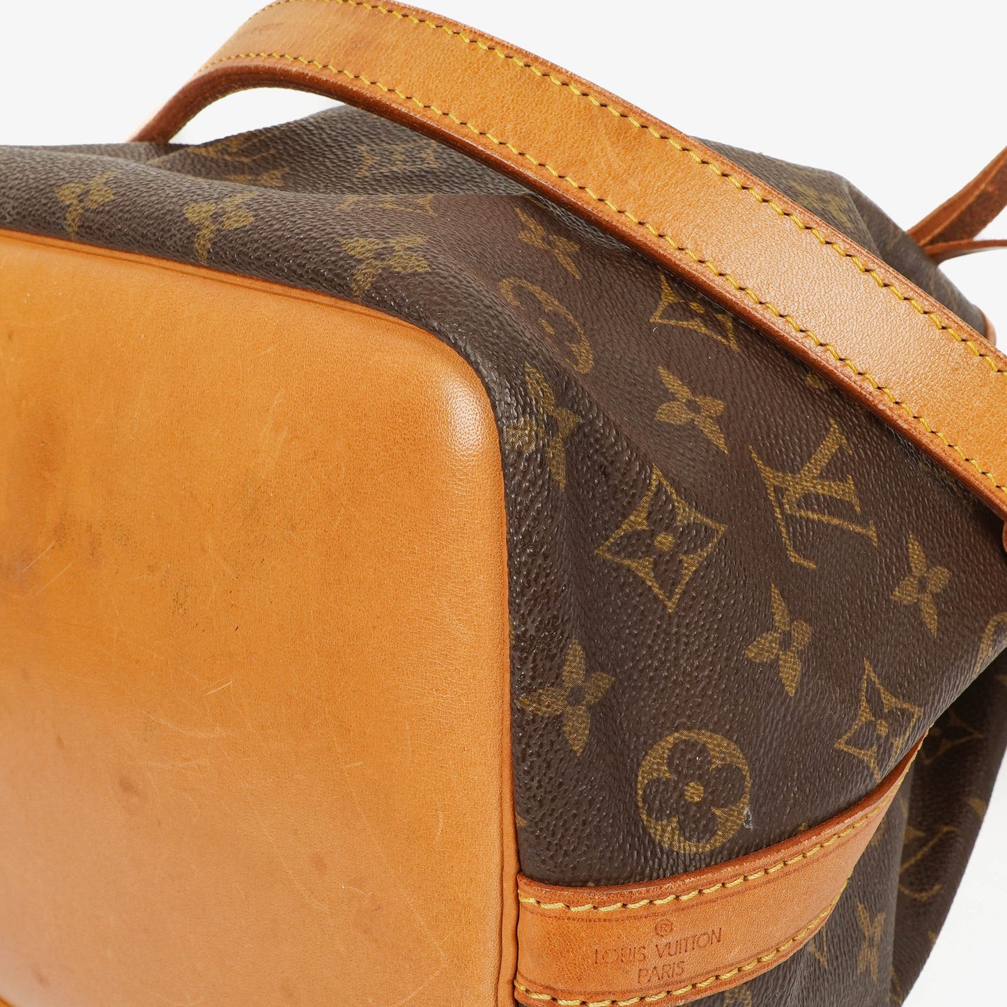 Louis Vuitton Petit Noé Schultertasche aus Monogram Canvas