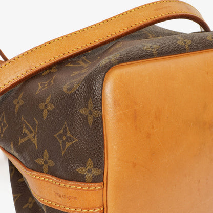 Louis Vuitton Petit Noé Schultertasche aus Monogram Canvas
