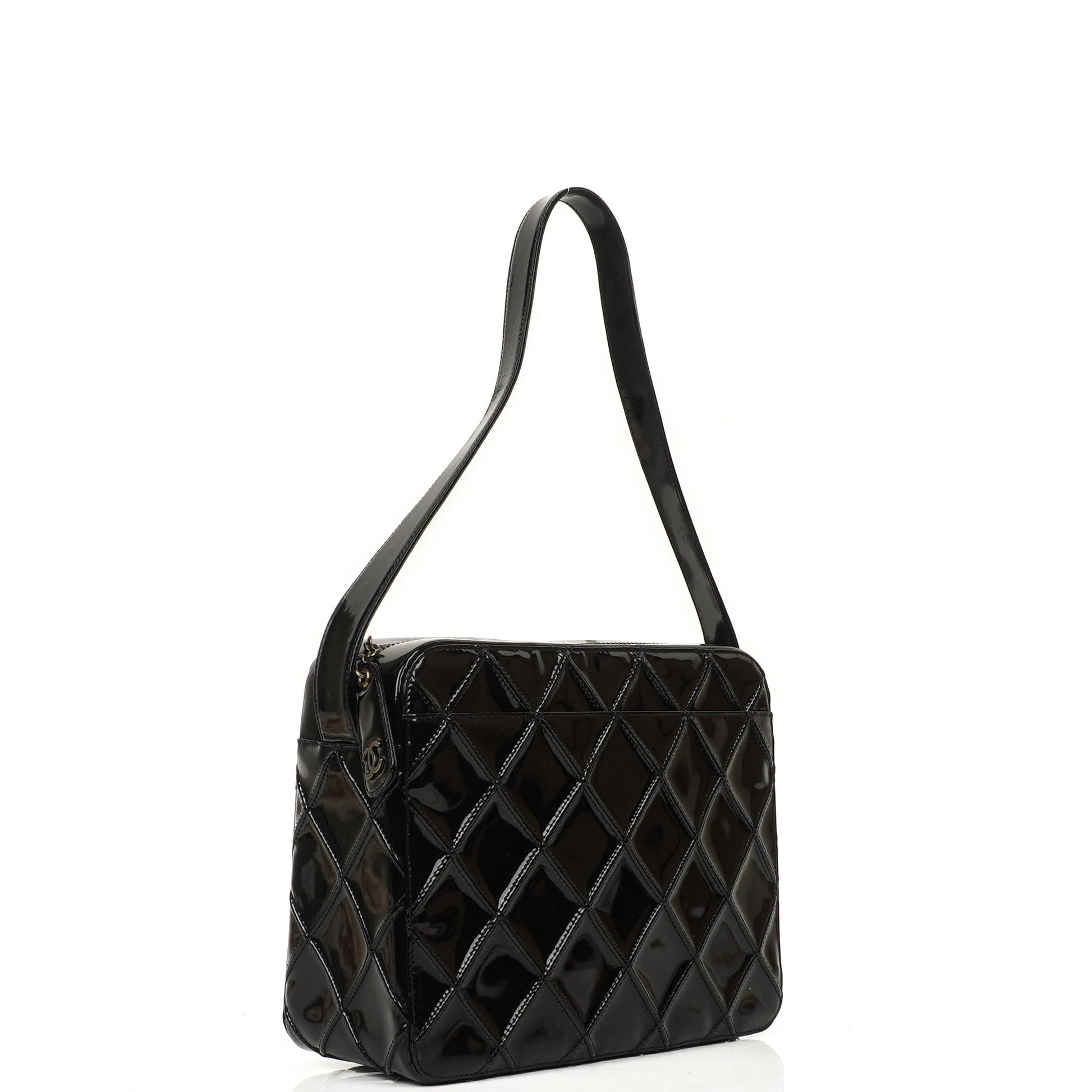 Chanel Diamond Stitch Schultertasche aus schwarzem gestepptem Lackleder