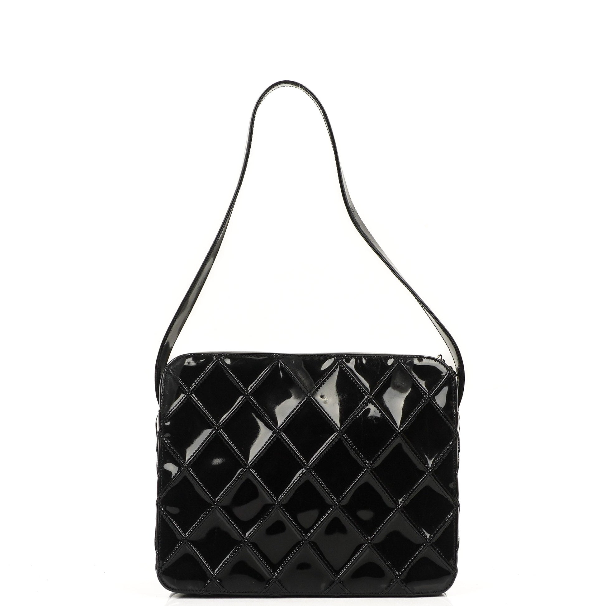 Chanel Diamond Stitch Schultertasche aus schwarzem gestepptem Lackleder