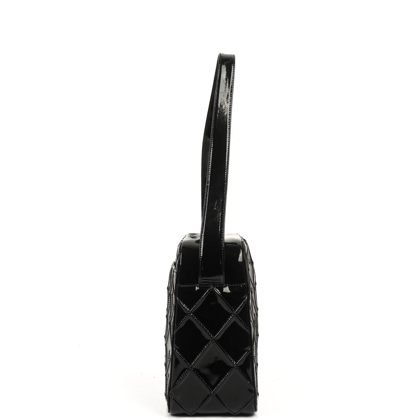 Chanel Diamond Stitch Schultertasche aus schwarzem gestepptem Lackleder