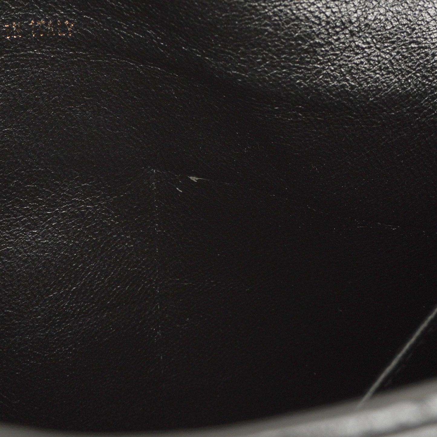 Chanel Diamond Stitch Schultertasche aus schwarzem gestepptem Lackleder