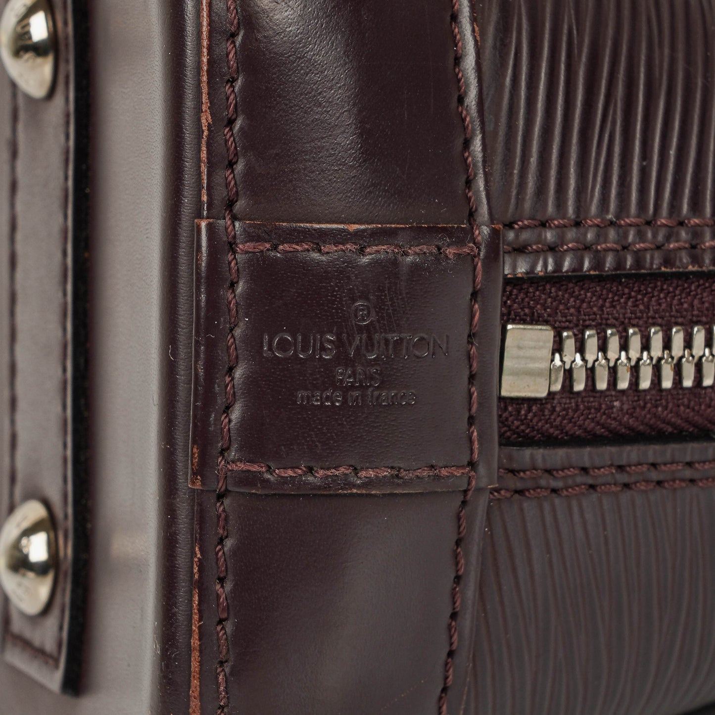 Louis Vuitton Alma BB Handtasche aus Epi Leder in Quetsche