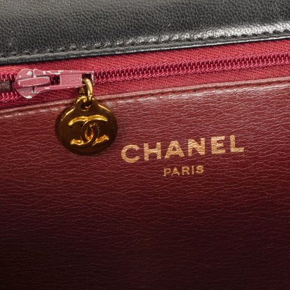 Chanel Kleine Classic Single Flap Tasche aus schwarzem gestepptem Lammleder mit 24K vergoldeten Beschlägen