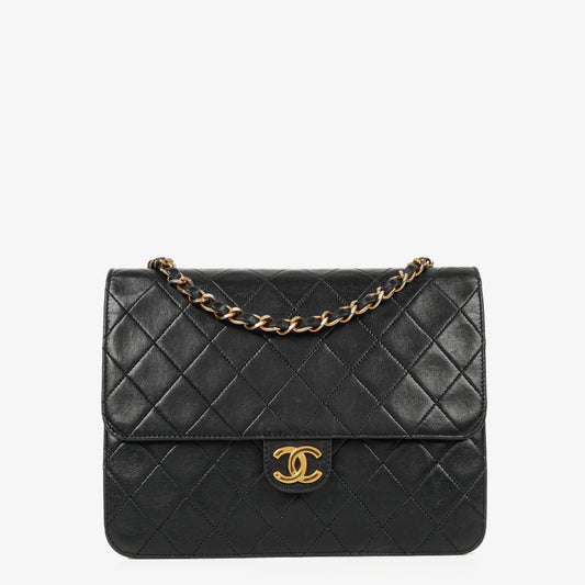 Chanel Kleine Classic Single Flap Tasche aus schwarzem gestepptem Lammleder mit 24K vergoldeten Beschlägen