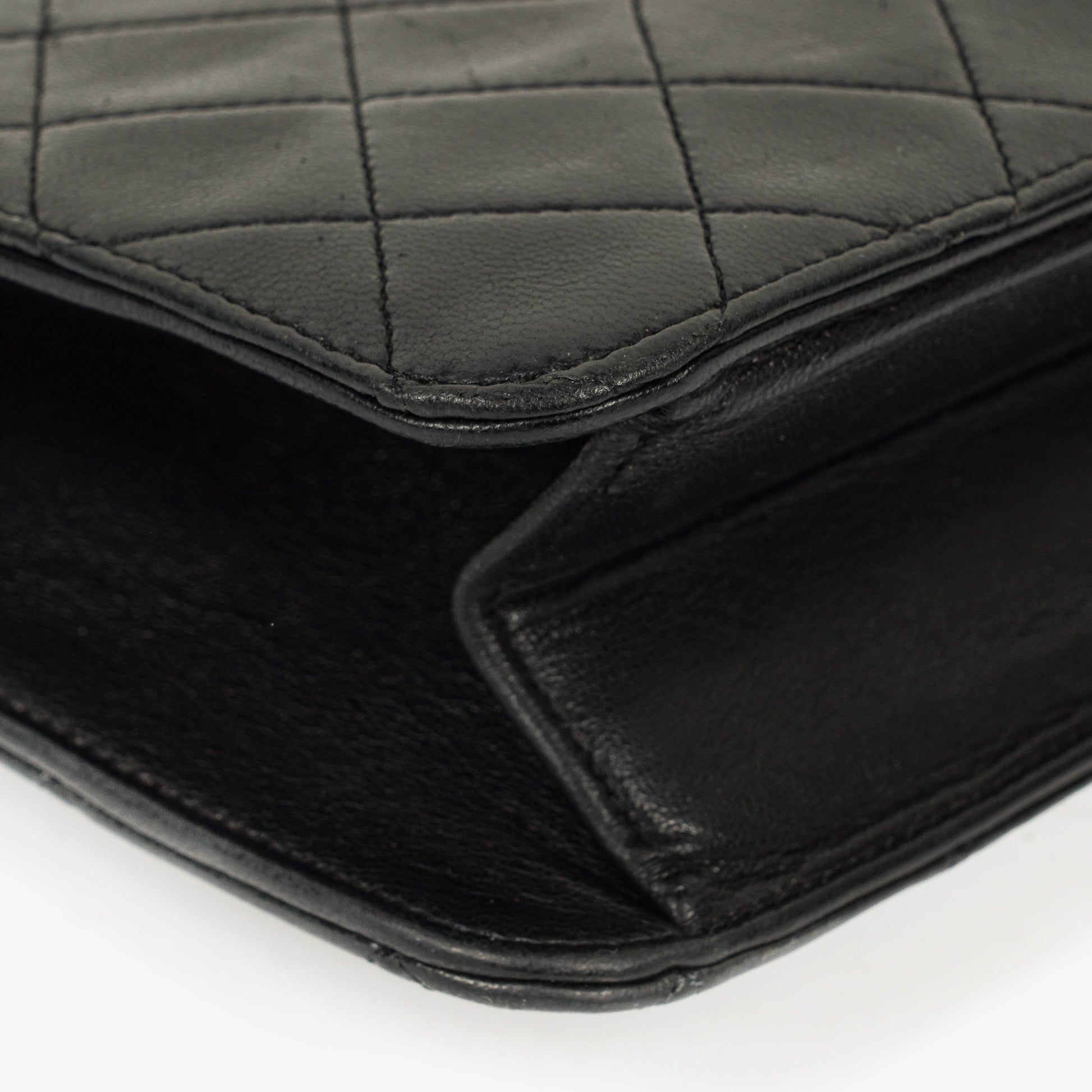 Chanel Kleine Classic Single Flap Tasche aus schwarzem gestepptem Lammleder mit 24K vergoldeten Beschlägen