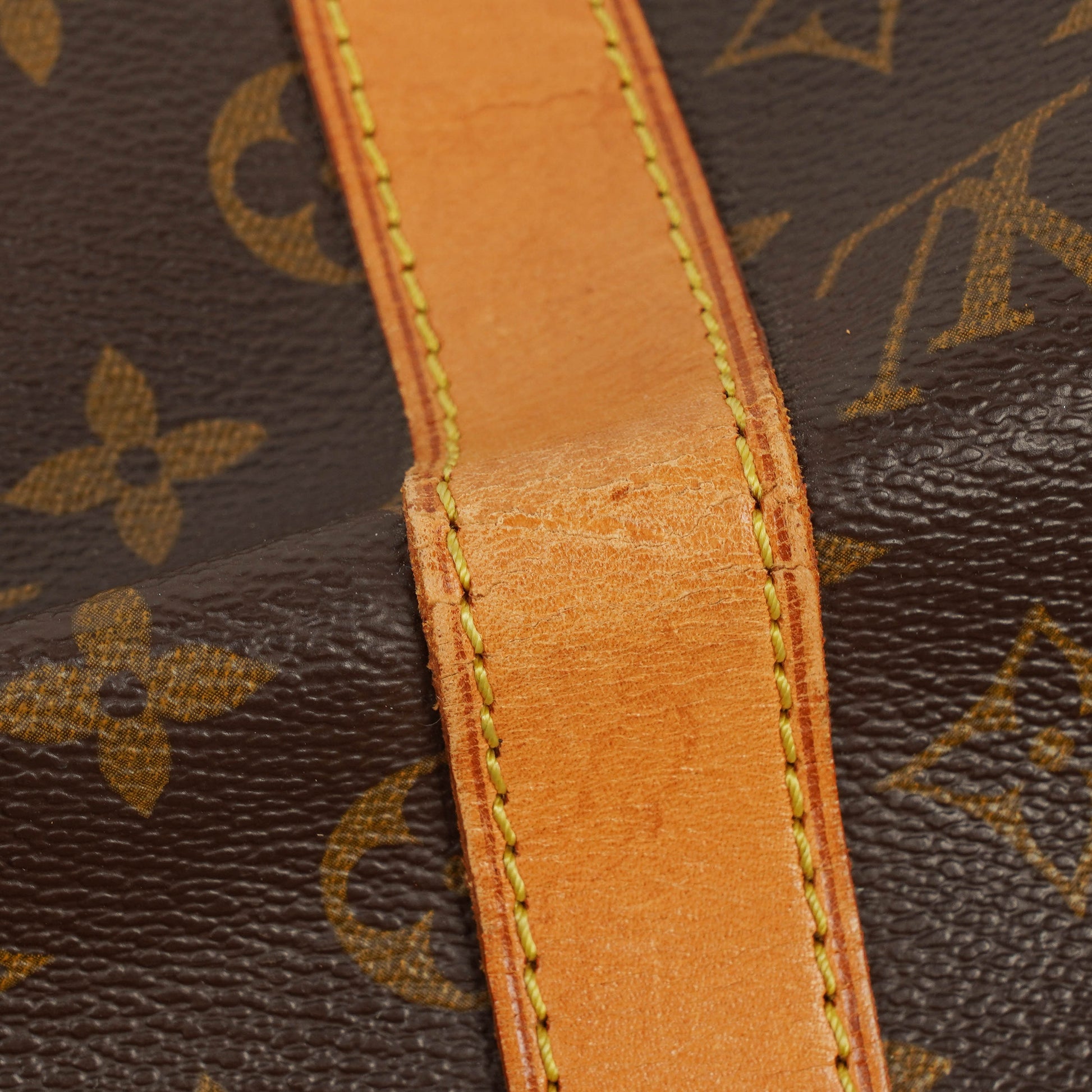 Louis Vuitton Keepall 50 Bandoulière Reisetasche aus Monogram Canvas