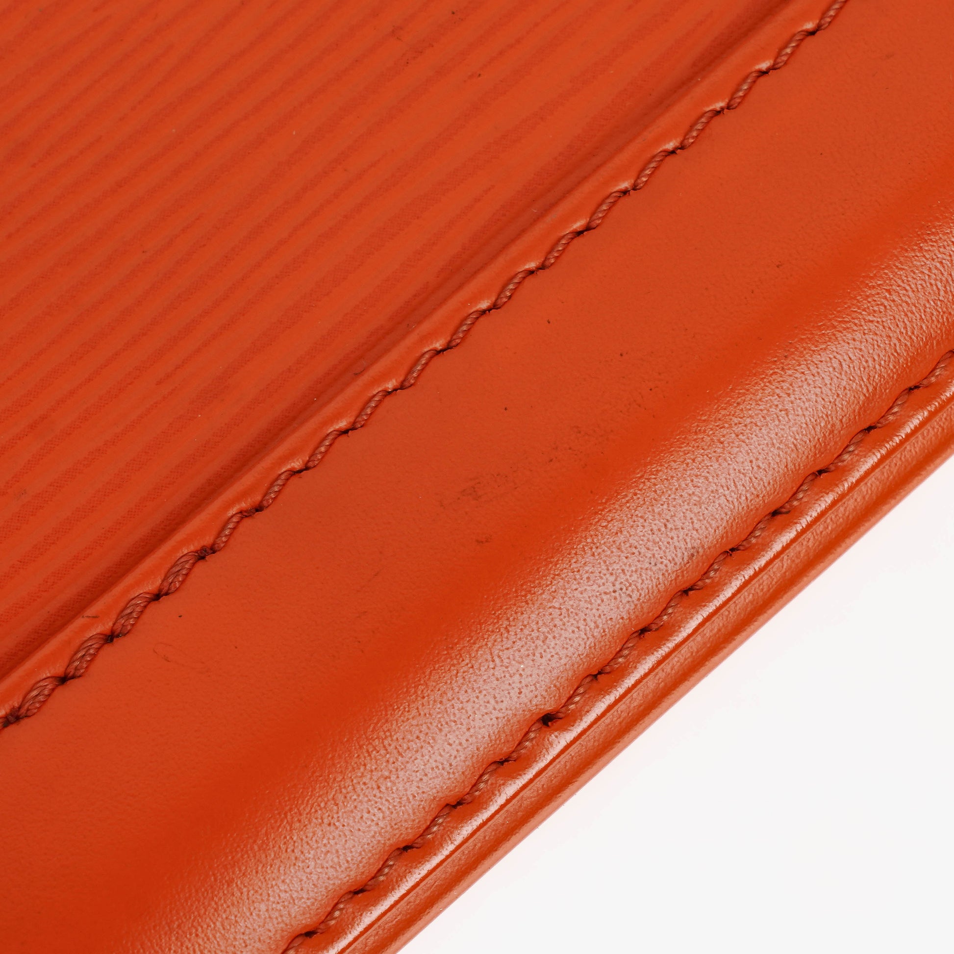 Louis Vuitton Alma BB Handtasche aus Epi Leder in Piment