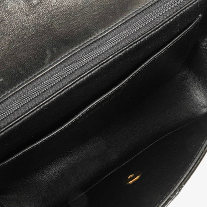 Chanel Single Flap Tasche aus schwarzem gestepptem Lackleder mit 24K vergoldeten Beschlägen