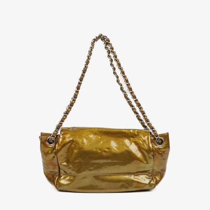 Chanel Accordion CC Flap Bag aus Lackleder