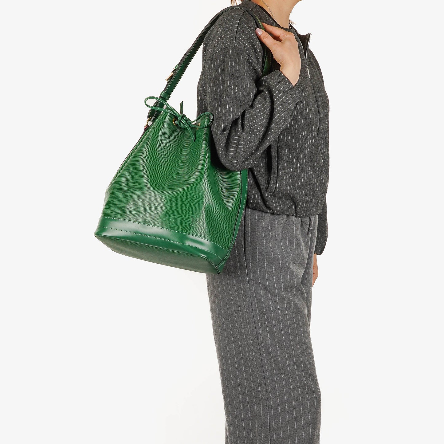 Louis Vuitton Noe Grande GM Schultertasche aus grünem Epi Leder