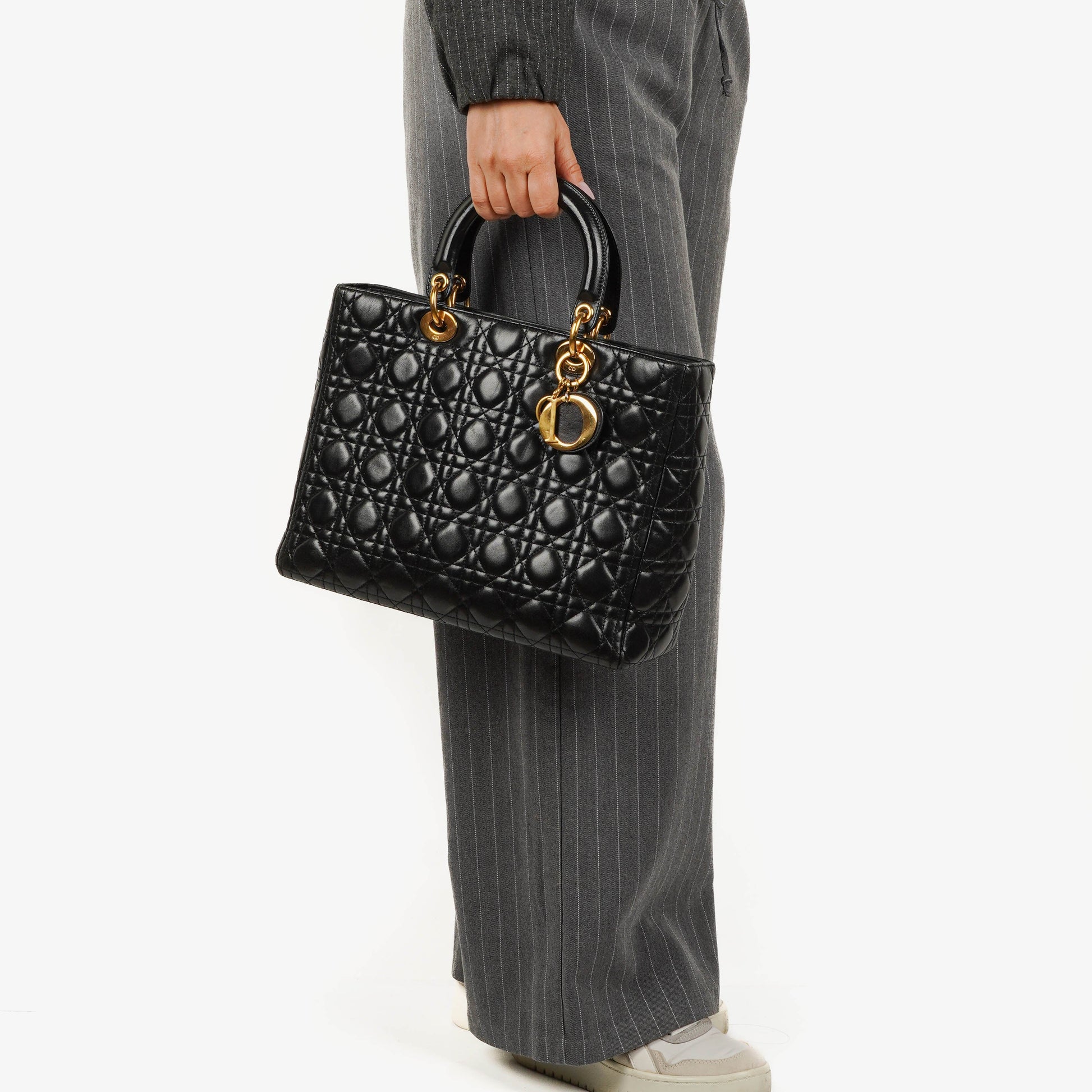 Dior Lady Dior Vintage Large Handtasche aus schwarzem Cannage Lammleder