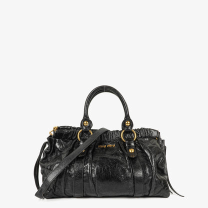 Miu Miu Vitello Satchel Tasche in Schwarz